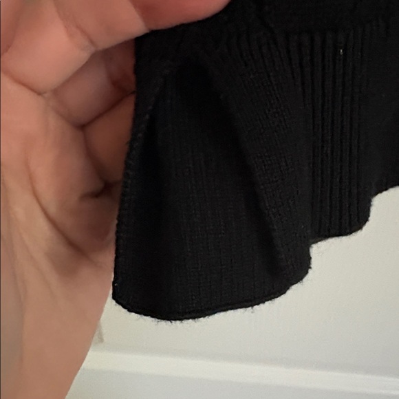 Lacoste Classic 100% Cotton Knit Black Sweater - Picture 5 of 9